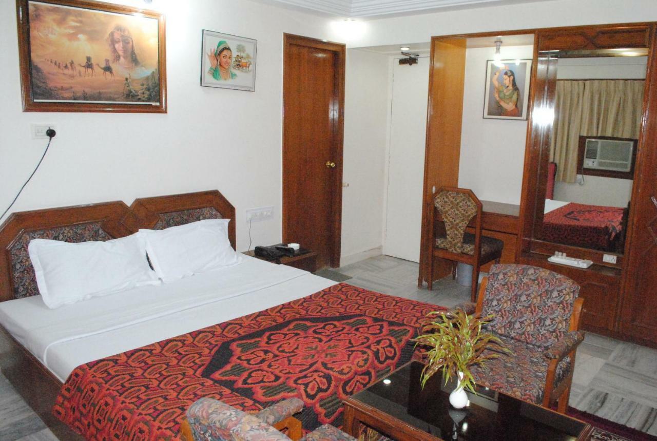 Geetco Hotel Jalor Exterior photo