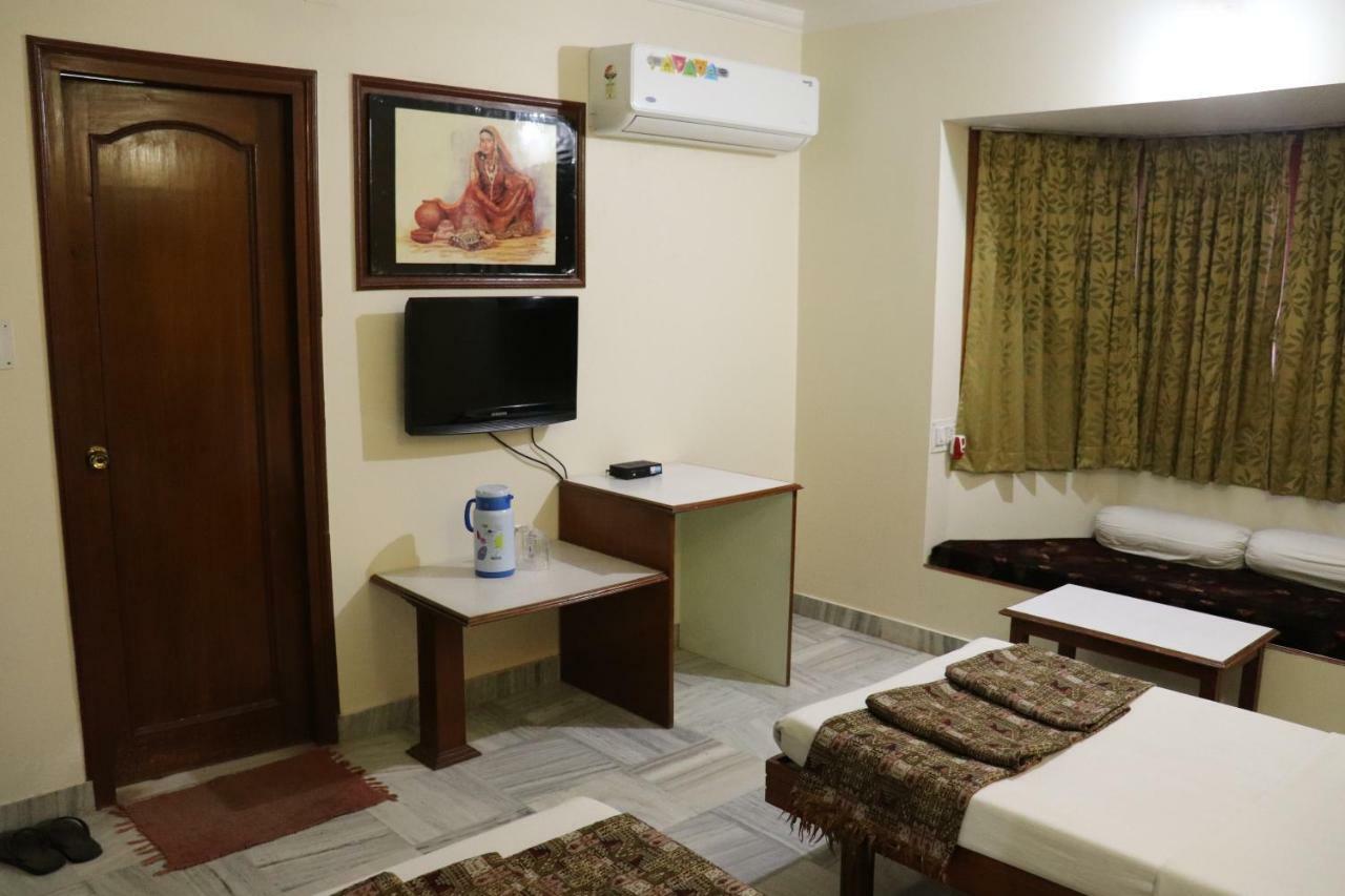 Geetco Hotel Jalor Exterior photo
