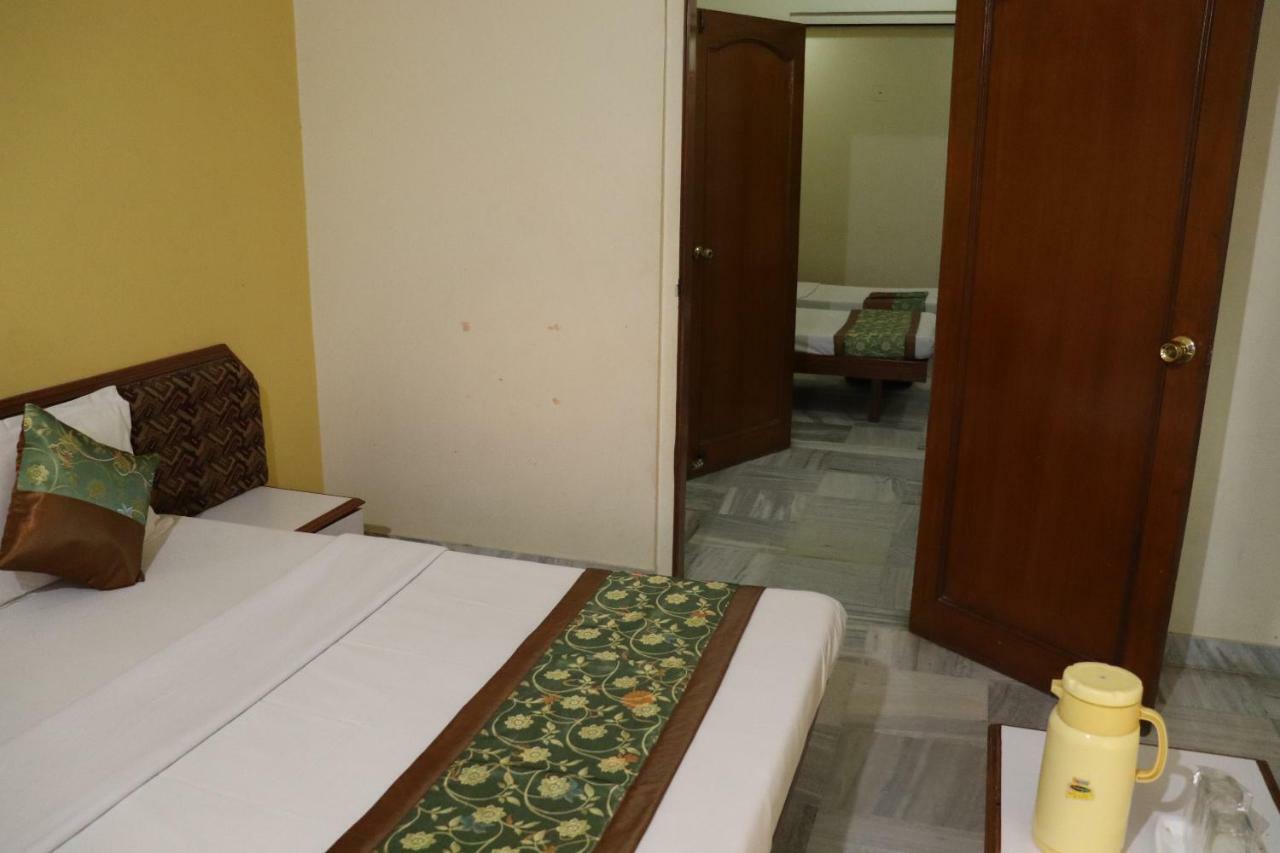 Geetco Hotel Jalor Exterior photo