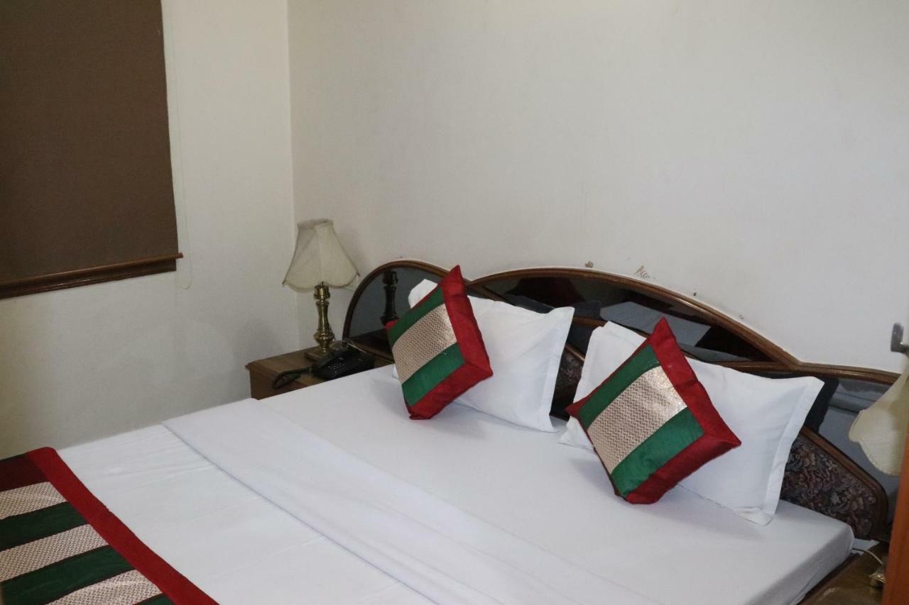 Geetco Hotel Jalor Exterior photo