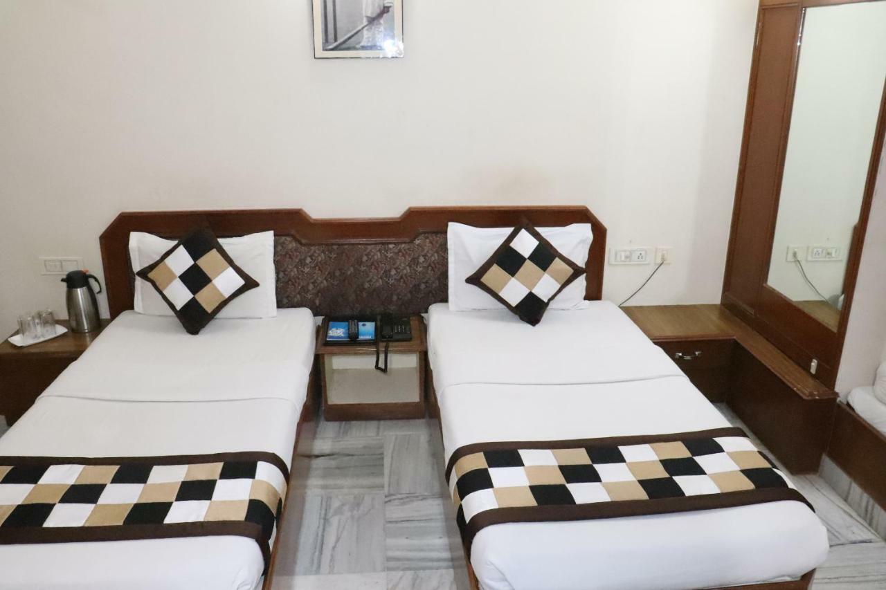 Geetco Hotel Jalor Exterior photo